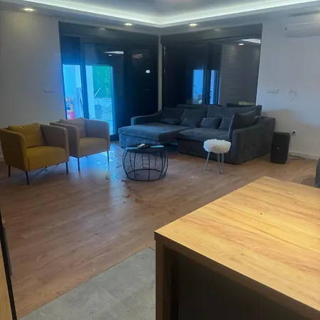 Infinity Lux Appartamento Novi Banovci